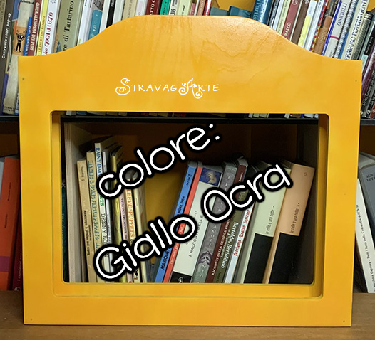 Teatrino Kamishibai economico StravagArte in legno color giallo ocra formato A3