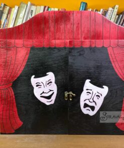 Teatrino Butai per kamishibai in legno decorato formato A3 StravagArte personalizzabile cod. 673 sipario rosso su fondo nero