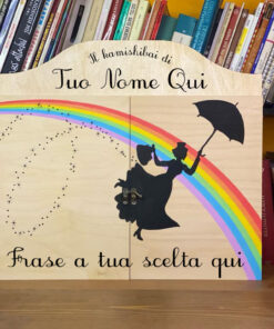 Teatrino Butai per kamishibai in legno decorato formato A3 StravagArte personalizzabile cod. LN004 tata magica che vola sull'arcobaleno con l'ombrello e la valigia