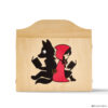 Teatrino kamishibai A3 personalizzato in legno LN16 colore legno naturale tema lupo e cappuccetto rosso che leggono un libro StravagArte